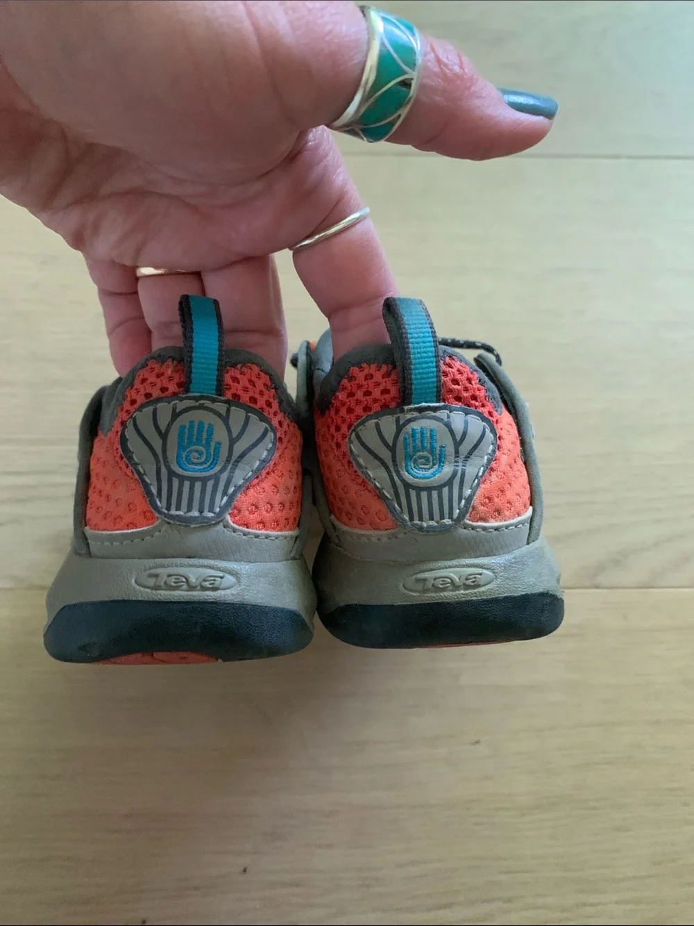 Teva Kids Coral Mesh Sneakers with Teal Orange Accents Toddler Size 8